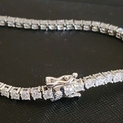 Tennis Bracelet 7 Ctw  Vvs Moissanite 9.25 Silver Setting 