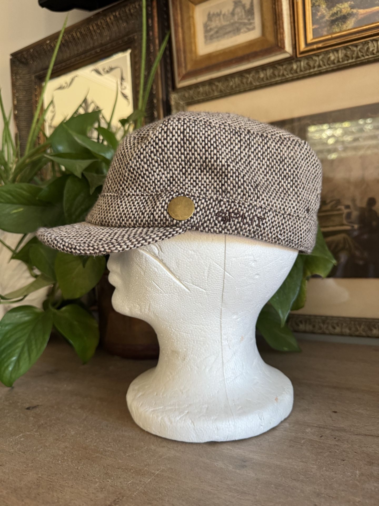 Split Y2K Tweed Newsboy Herringbone Cap Hat Brown Cream Brass Buttons Short Brim Costume Vintage Emo