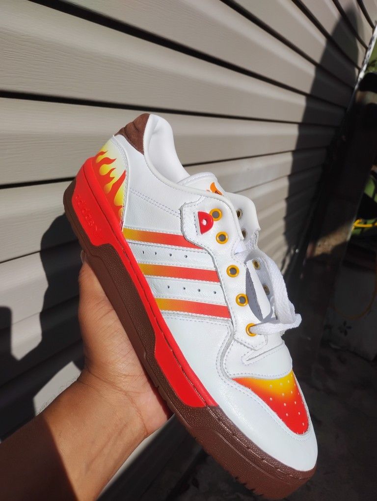 ADDIDA LOW Demon SLAYER SIZE 10.5 
