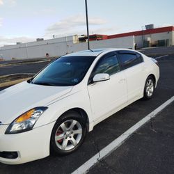 2008 Nissan. Nice And Clean. 