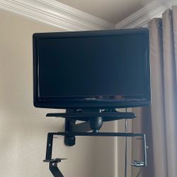 Monitor With DVD 