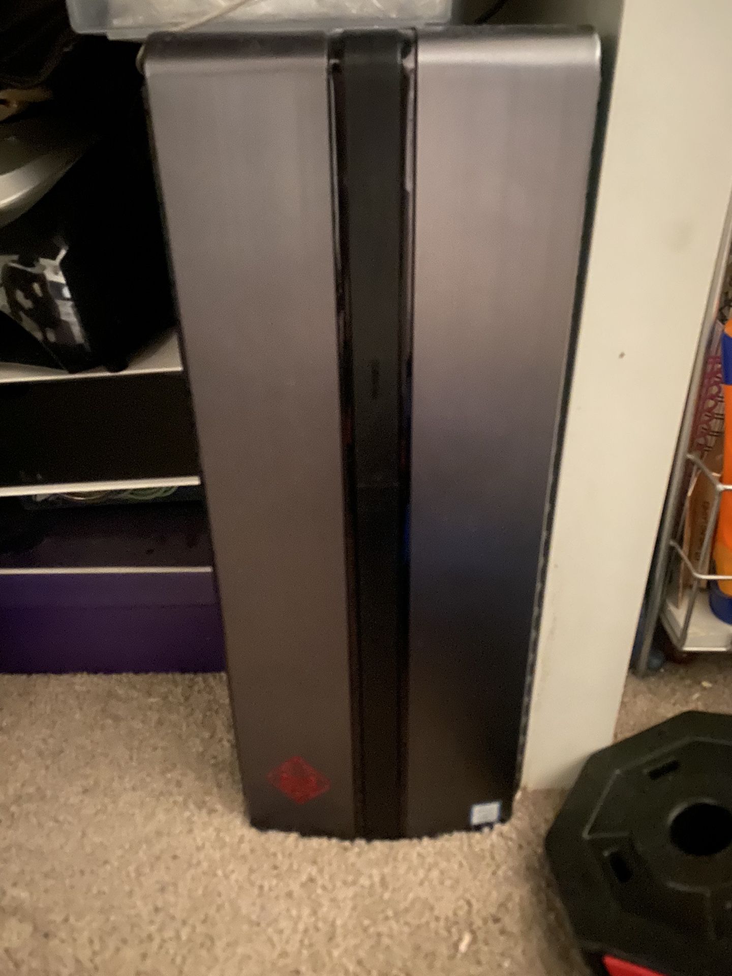 HP OMEN 870-213w (1TB+256GB, Intel Core i7 7th Gen., 3.60GHz,16GB) Tower Desktop