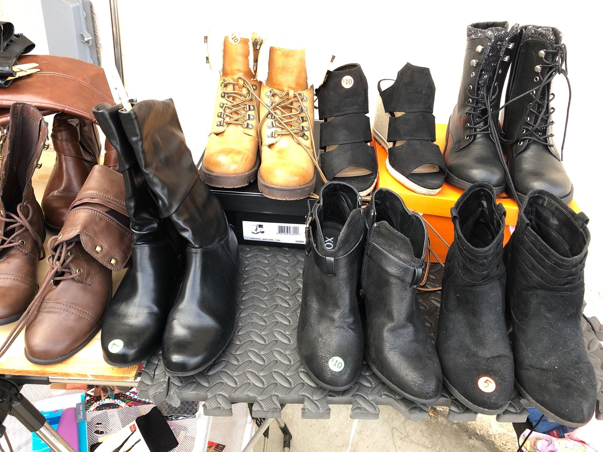 Woman’s shoes 9