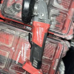 Milwaukee Grinder 5” 