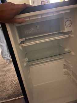 Mini fridge