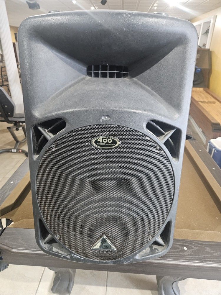 Behringer PA Dj Speaker Built In Amp.