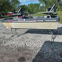 Two Seated Bass Tracker