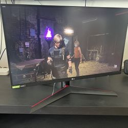 LG 27GL83A 27'' UltraGear™ QHD IPS 1ms Gaming Monitor with G-Sync® Compatibility