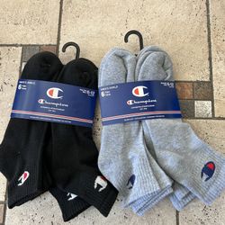 NWT Champion men’s quarter socks 12 pairs 