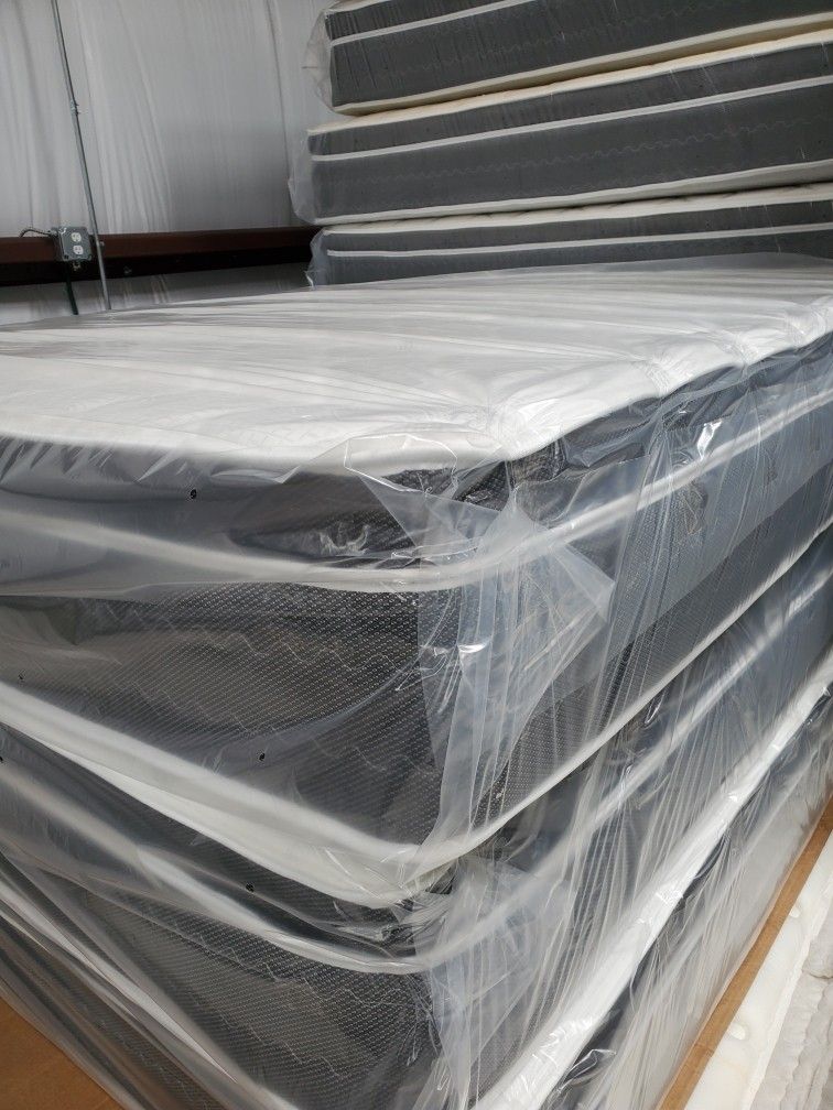 Queen Size Mattress And Box Spring $120