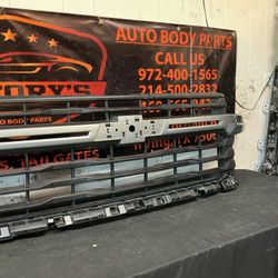 CHEVY SILVERADO 2500 GRILLE 2024-2026 OEM