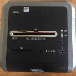 Fellowers 225CI shredder professional