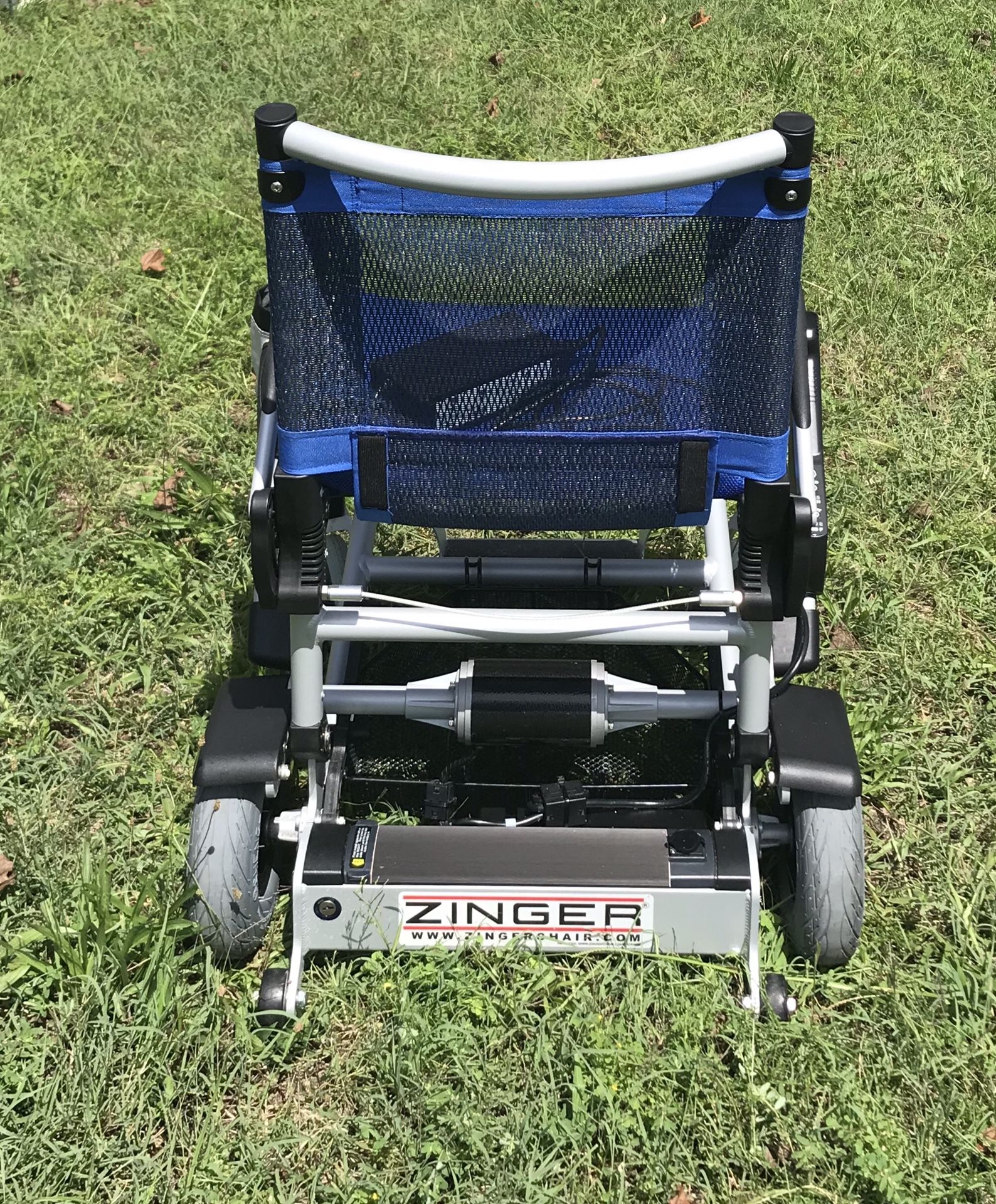 Zinger Folding Motorized Chair for Sale in Pennsauken Township, NJ