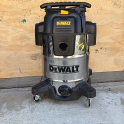Dewalt Wet Dry Shop Vac DXV10SA