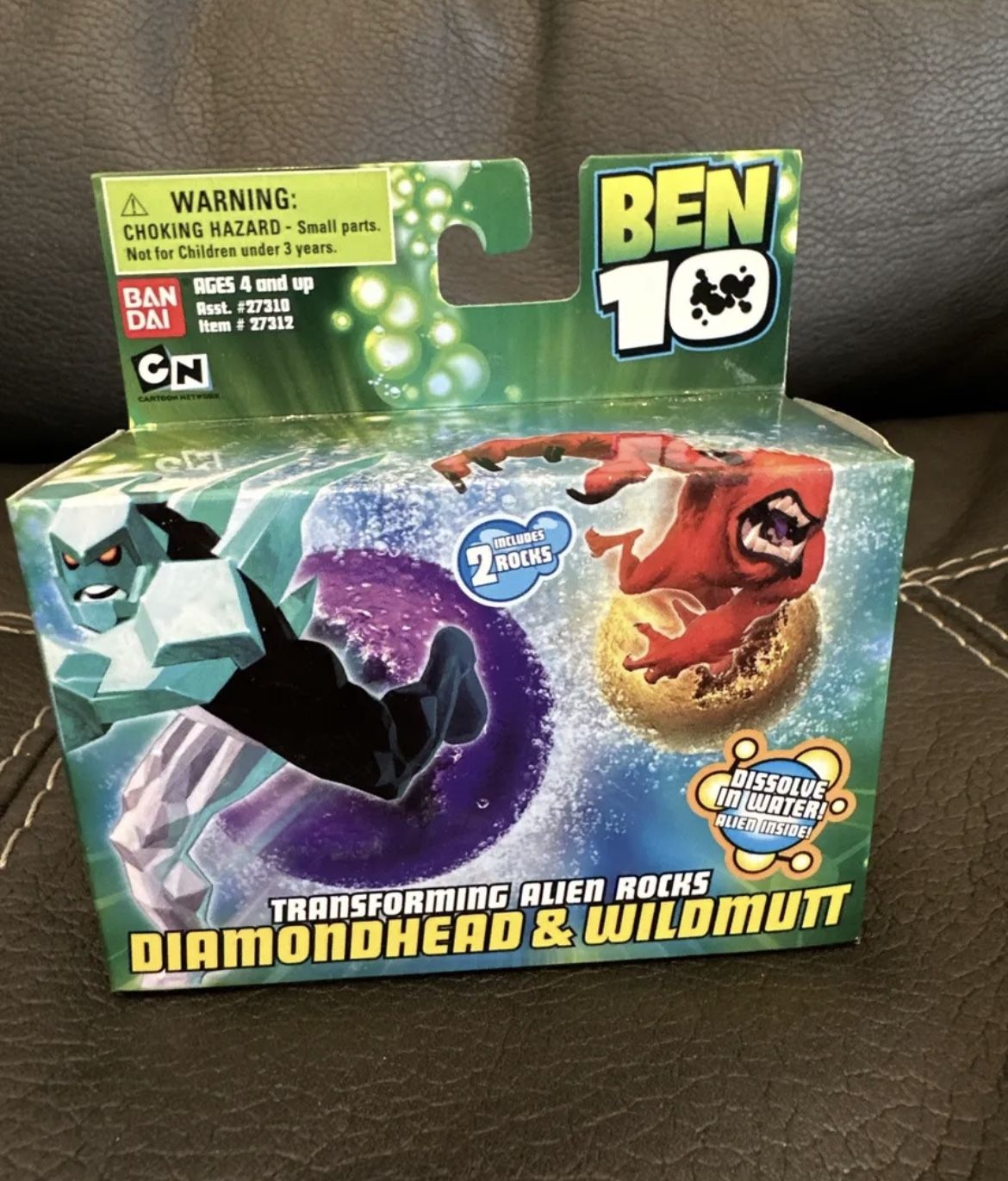 Ben 10 -Transforming Alien Rocks 2006 BANDAI NEW Sealed DIAMONDHEAD & WILDMUTT
