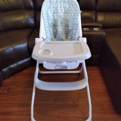 BABY HIGH CHAIR 
