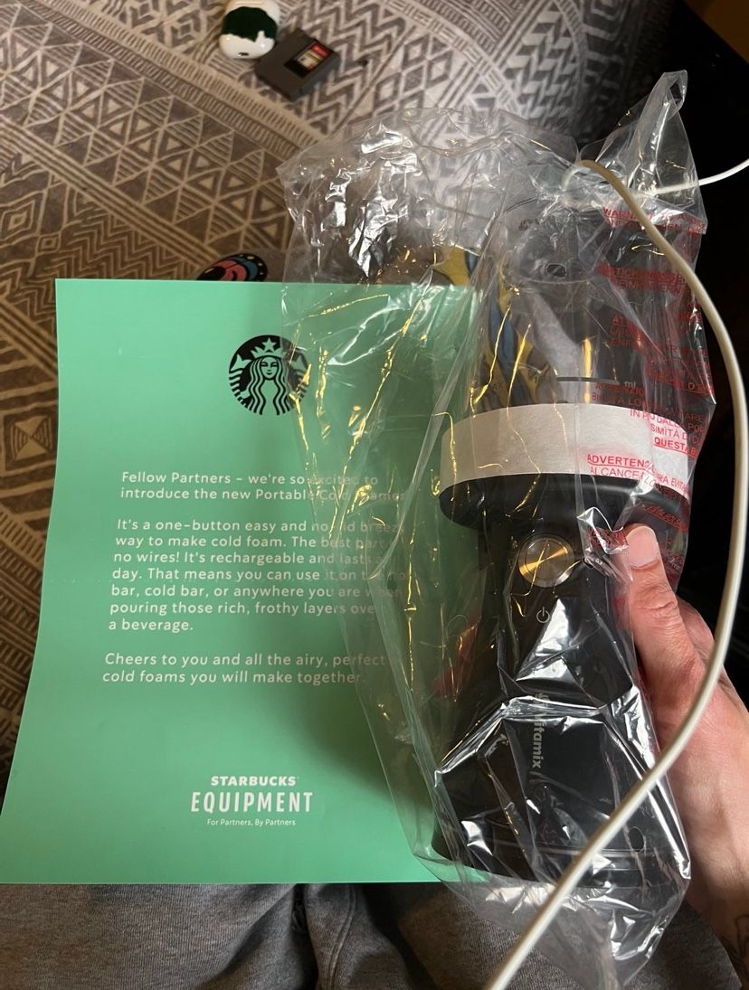 Starbucks Vitamix Portable Cold Foamer