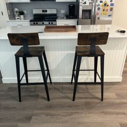 2 Bar Stools