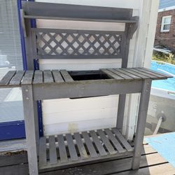 Potting bench