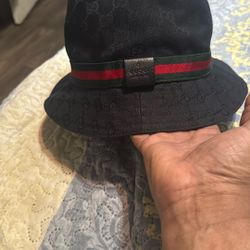 Gucci Bucket Hat 