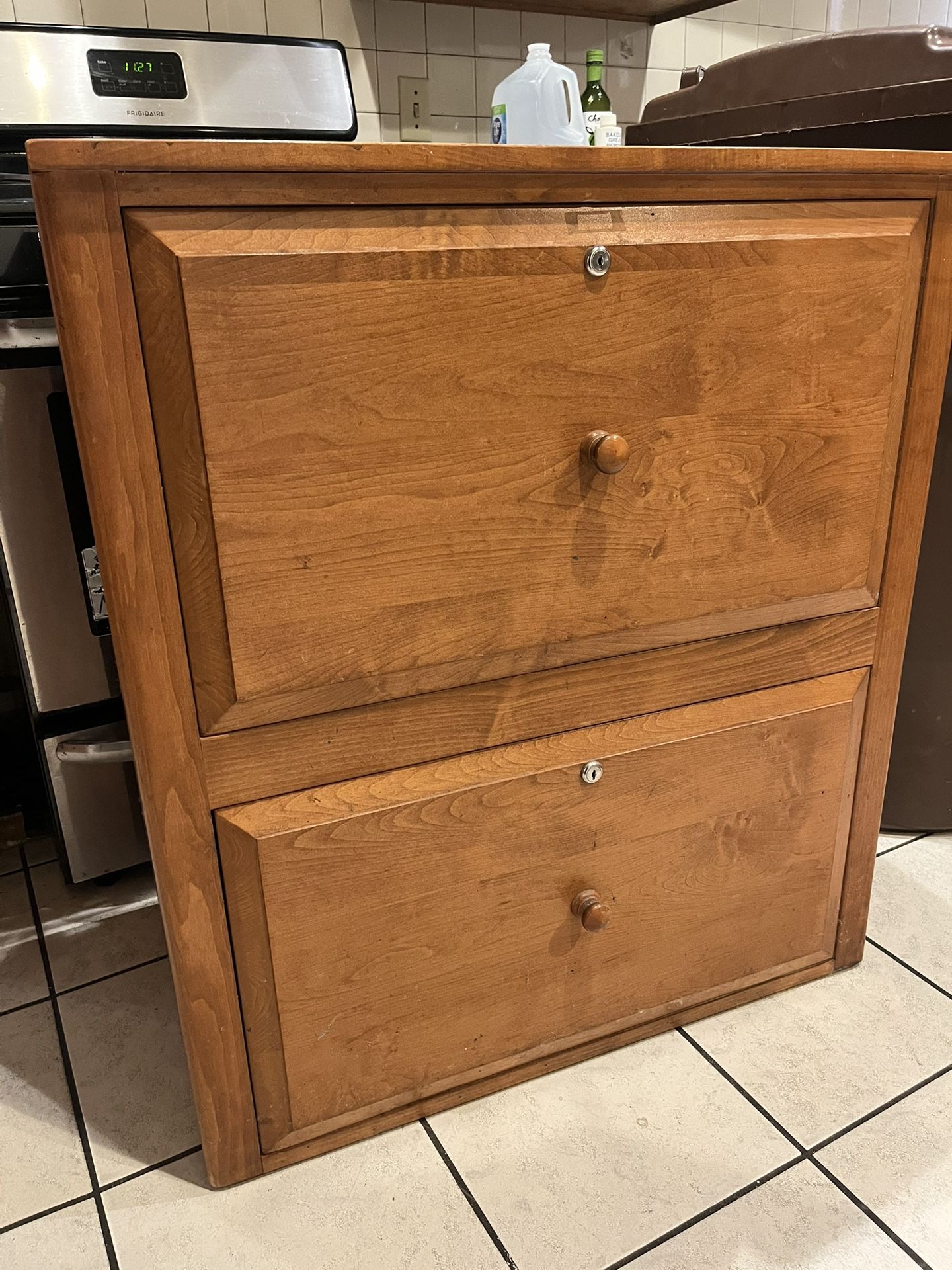Wooden File Cabinet - 2 Drawers ( Still Available In Hawthorne )