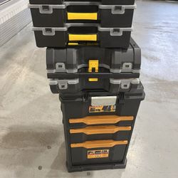 Brand New And Lightly Used Tools set Valued Over $1000 Selling For $700 PRICE NEGOTIABLE .