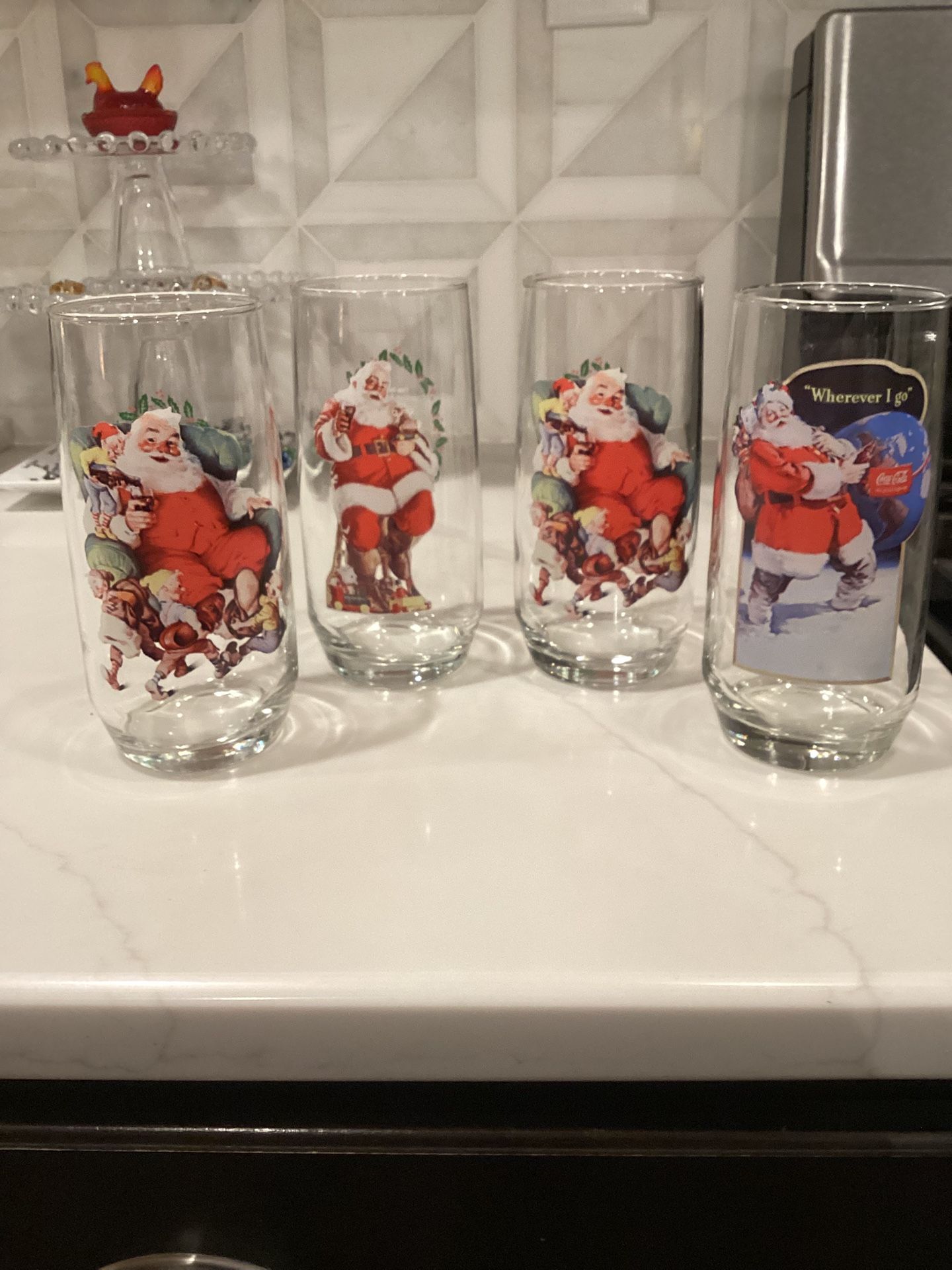 Set of 4 Coca-Cola vintage 1961 glasses -artwork of Haddon Sundblom 12 oz, 6”T LIKE NEW