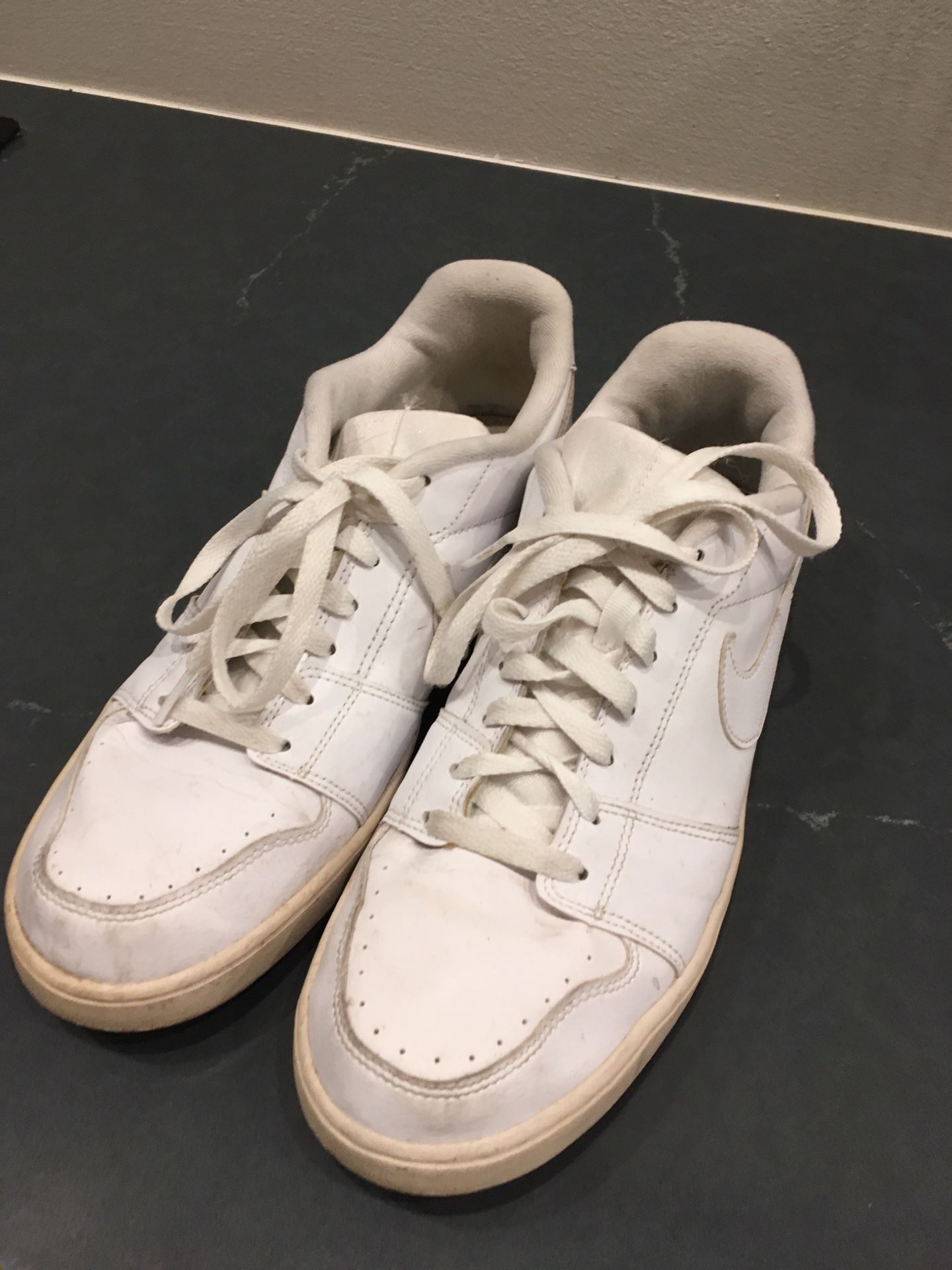 Nike white men’s tennis shoes size 10.5 for Sale in West Palm Beach, FL ...