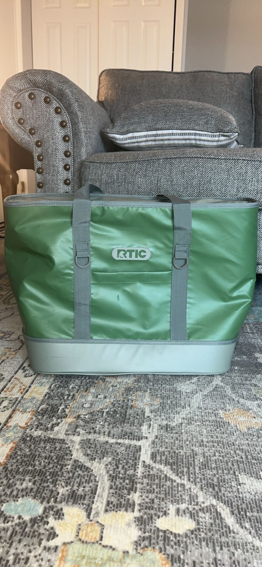 Rtic coolers padded insulated tote bag