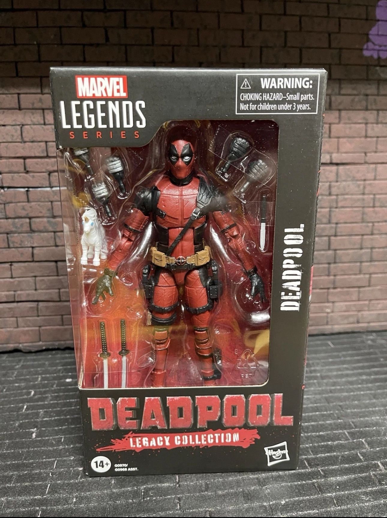Deadpool Marvel Legends