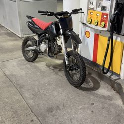 Apollo DBX-19 125cc, 750 firm, goes 55-60