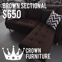 Small Brown Sectional W/ Reversible Chaise 