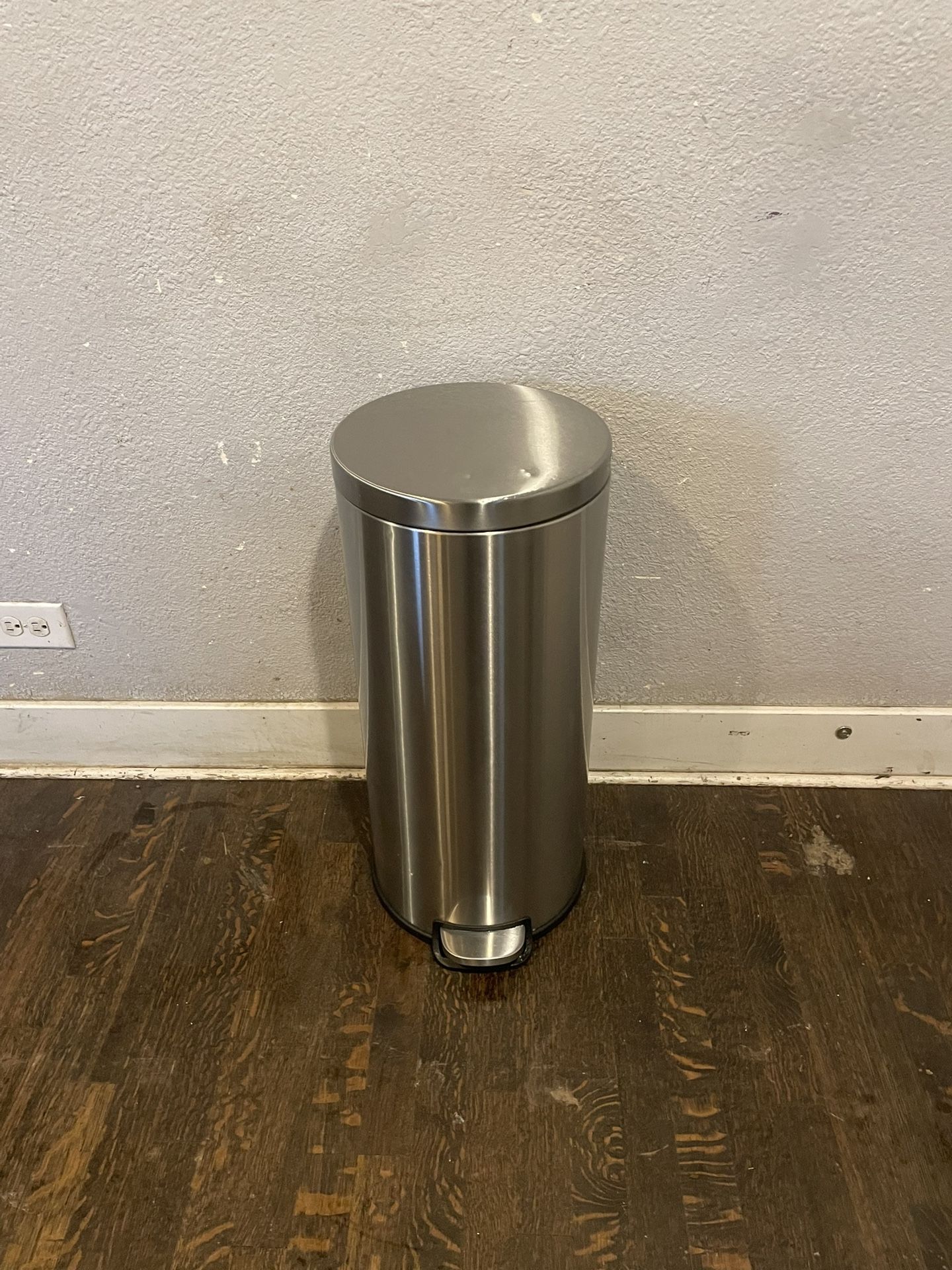 13 Gallon Trash Can, Round Step On Kitchen Trash Can, Stainless Steel