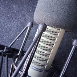 RE20 Broadcast Announcer Microphone