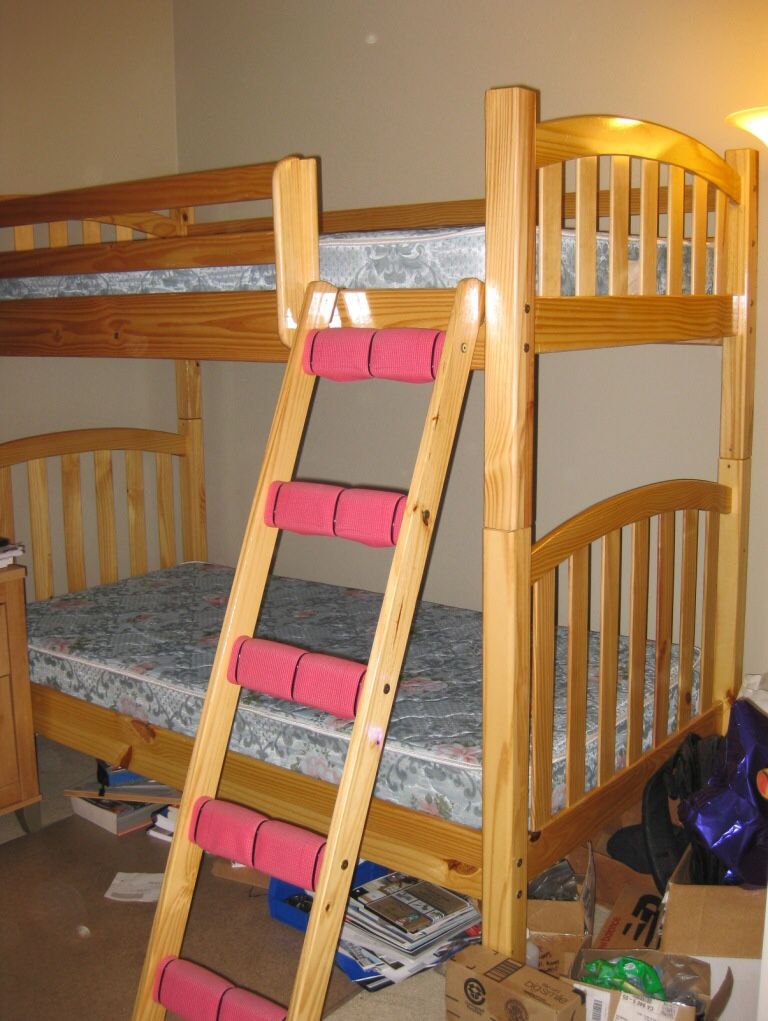 Kids bunk bed and mattresses