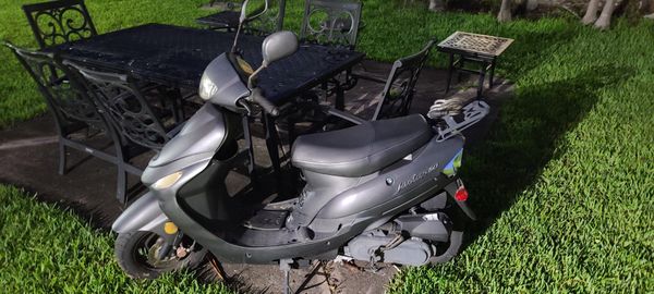 Scooter 50cc for Sale in Miami Beach, FL - OfferUp