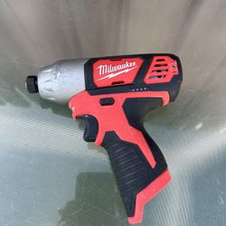Milwaukee M12 Cordless 1/4” Hex Impact Driver / Tool Only / Good Working Condition 