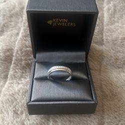 14 Kt Gold Damond’s Ring