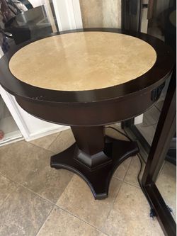 plug in table