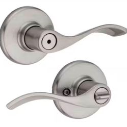 Kwikset Balboa Satin Nickel Privacy Door Lever with Lock for Bedroom or Bathroom featuring Microban Technology