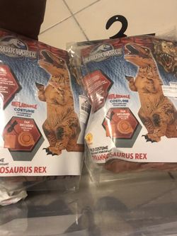 Disfraz de dinosaurio para niño