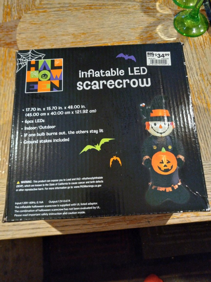 4 Foot Tall LED Inflatable Scarecrow Brand New