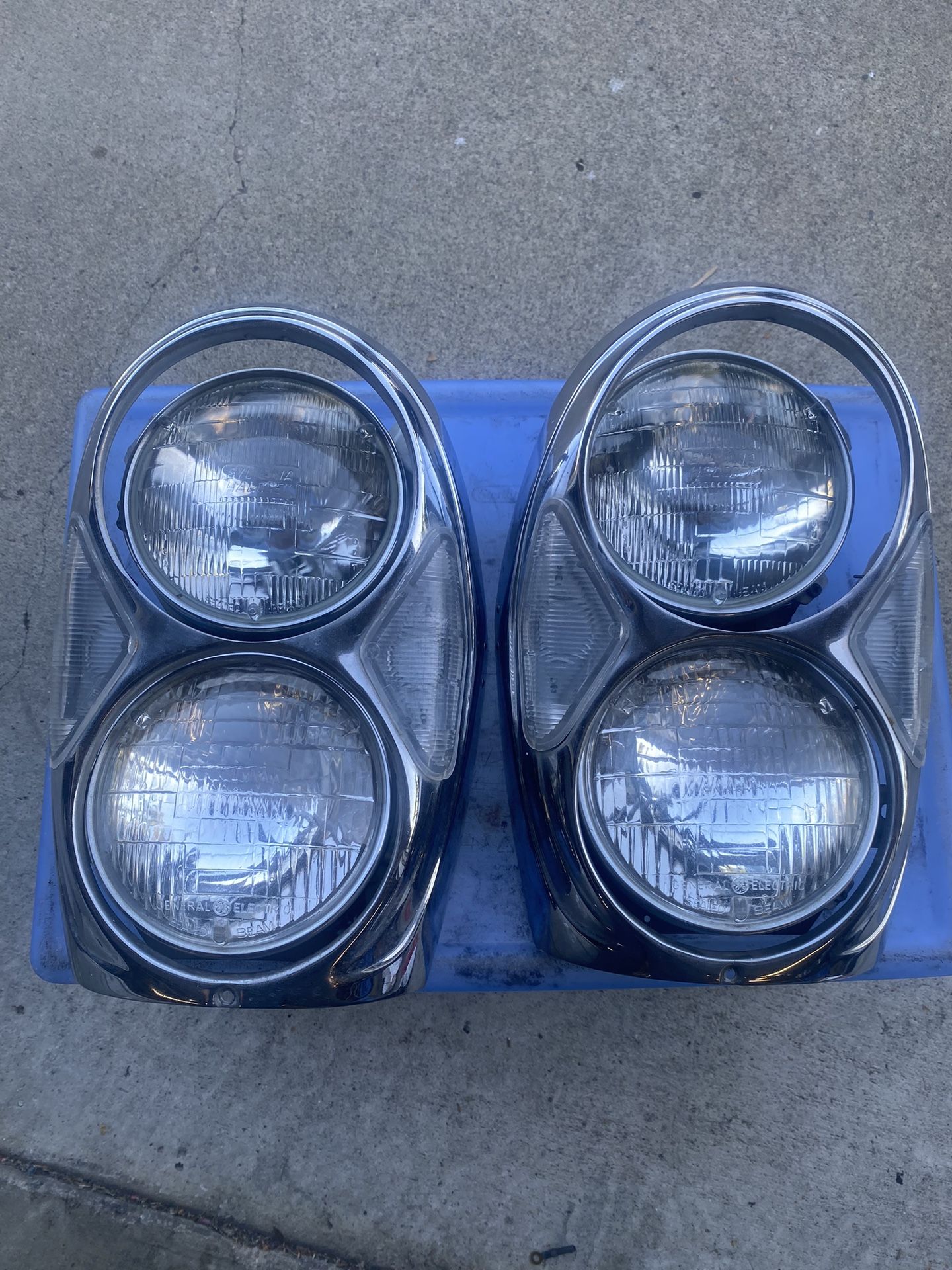 Mercedes W108 Headlights 