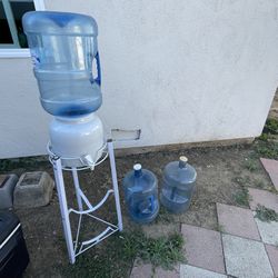 Water Dispenser With 3 Jugs
