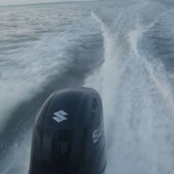 2022 SUZUKI 200 HP ONLY 180 HRS