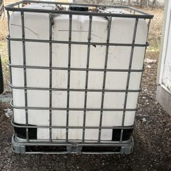 IBC 330 gallon tank