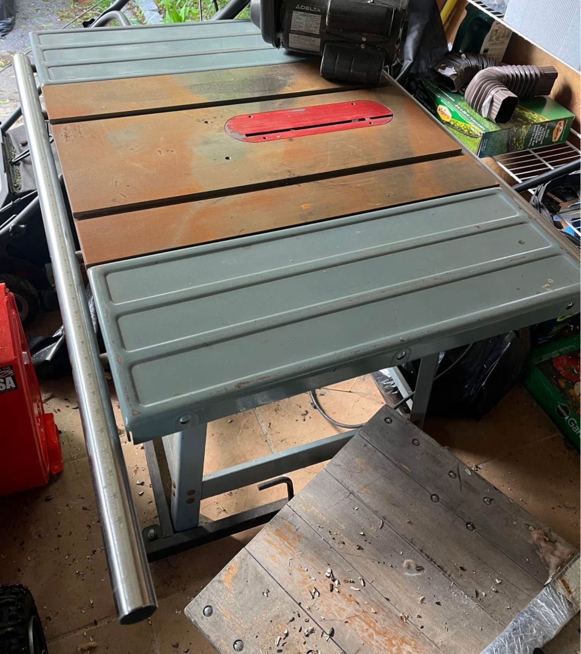 Delta 10” Table Saw - Price Negotiable
