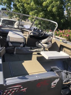 Crestliner 1625/1650 Boat