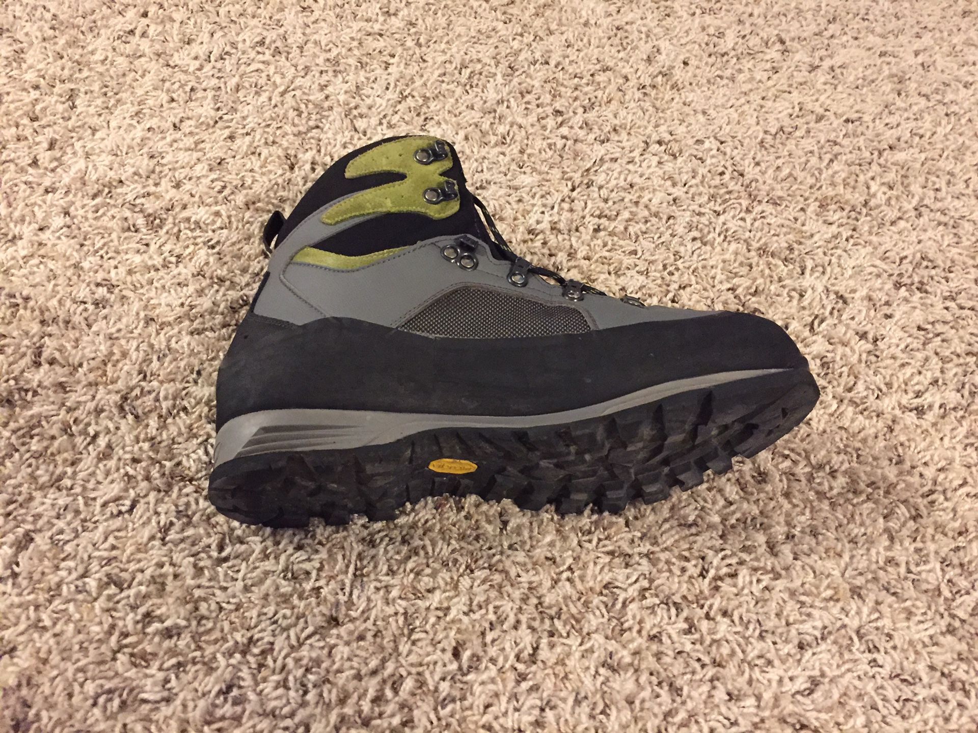 Scarpa / Kuiu boots for Sale in Gladstone, OR OfferUp