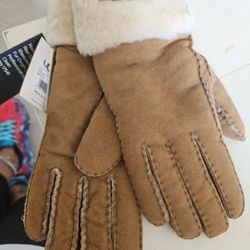 UGG Suede And Sheepskin Gloves. Womens.